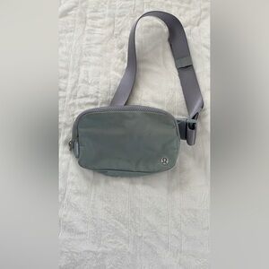 lululemon athletica Slate Belt Bag